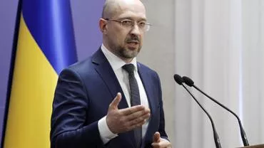 Украинский премьер пожаловался на нежелание "цивилизованных стран" нападать на Россию