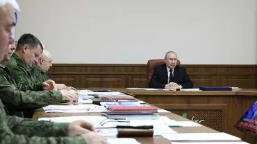 Путин провел день в штабе СВО и выслушал предложения командования русской армии