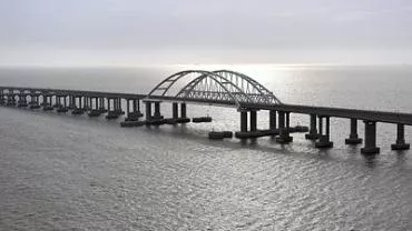 На Украине заявили о возможности перерезать логистику Крымского моста
