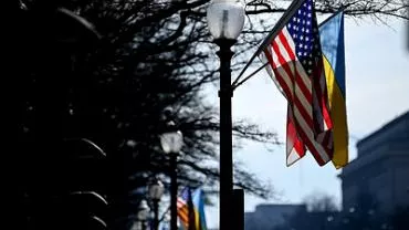 Бесконечное шоу: зачем США выделили деньги на военную помощь Украине
