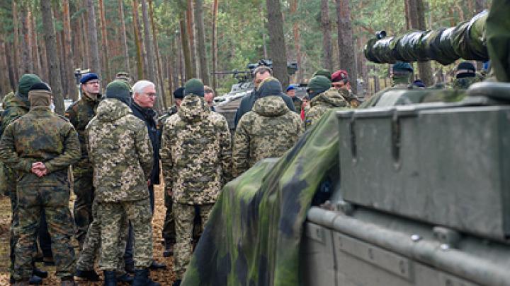 Россия истечёт кровью? Запад спасает Украину от военного коллапса ценой собственного банкротства