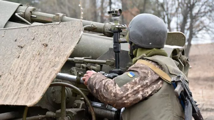 Жители попавшего под жестокий обстрел ВСУ Тельмановского района попросили защиты у России