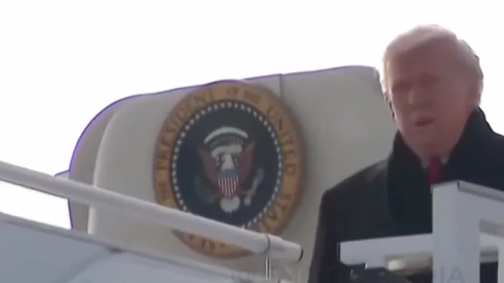 ПоДАВОСил и бросил: Трамп пришёл и всё испортил. Теперь наша задача – взять под контроль Карпатские горы