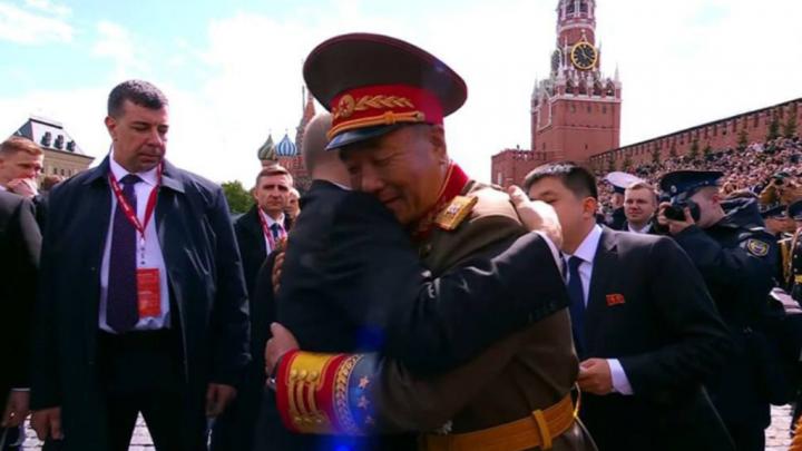 Корейцы не прошли по Красной площади: Чему радовалась Скабеева? Ход Путина с генералами КНДР и позор Алиева
