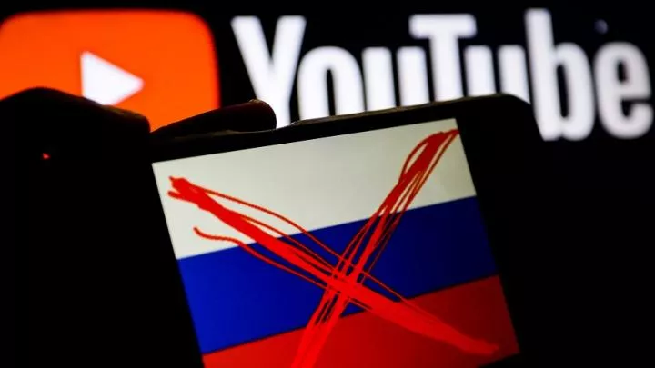 YouTube ведёт проукраинскую пропаганду, меняя превью в видео — СМИ