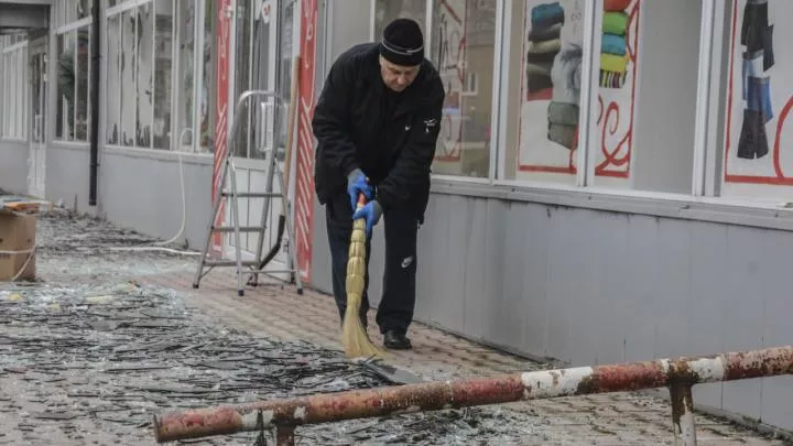 В ходе обстрела Калининского района Донецка погибли двое гражданских