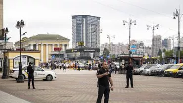 Киев лишил украинских полицейских надбавки "за военное положение"