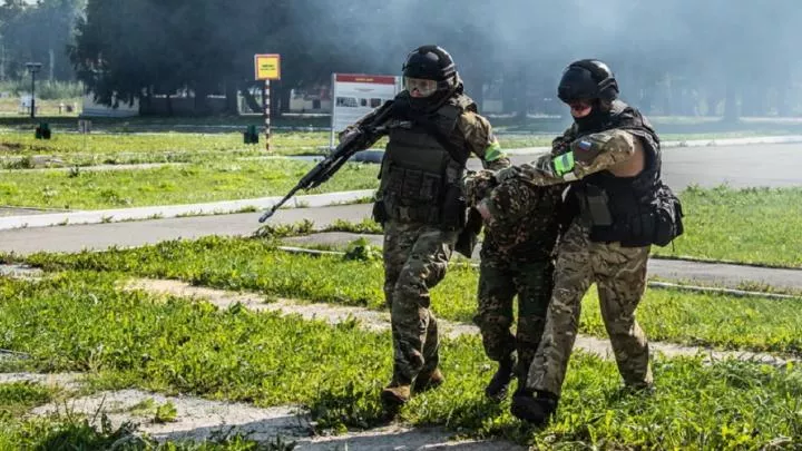 Боец СОБР был задавлен насмерть при задержании мошенников в Петербурге