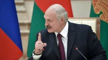 Лукашенко посетовал на отсутствие у Белоруссии друзей в мире, пообещав «очень многое рассказать»