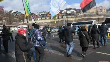 На Западной Украине недовольные предприниматели требуют закрытия Буковеля