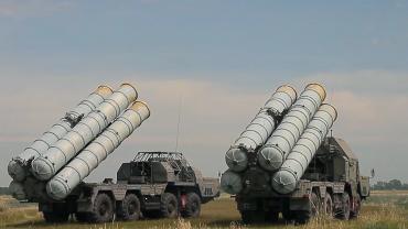 Болгария после трехчасовых обсуждений согласилась передать неисправные С-300 Украине