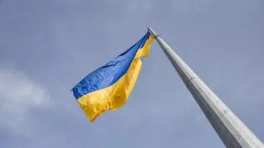 Украинский дипломат принес извинения за слова об убийстве русских