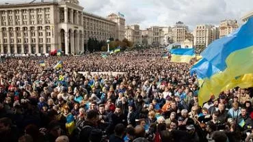 "Никто не расскажет вам о Майдане лучше, чем ваша холодная батарея": Бужанский — о годовщине "революции гідності"