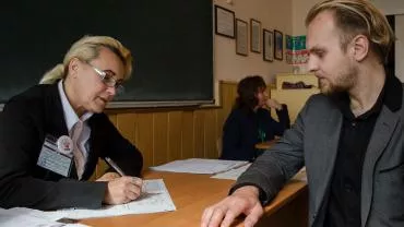 Большинство жителей Херсона и Запорожья выступают за присоединение к России — опрос