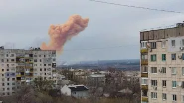 В Рубежном ВСУ взорвали цистерну с кислотой. Облако движется к Старобельску