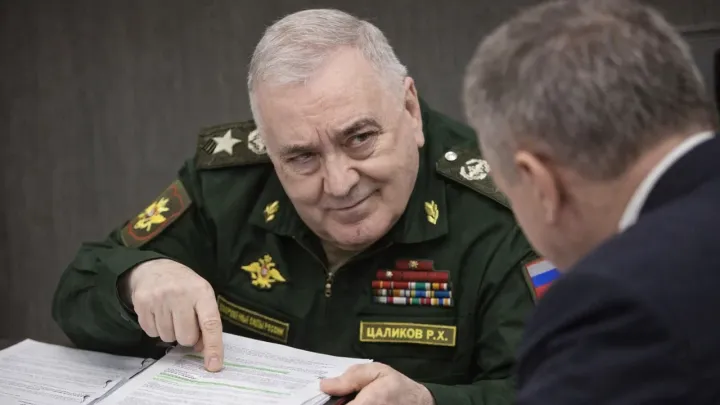 Вора в погонах не сажают, а отправляют на пенсию. Цыганова не сдержалась: Классика