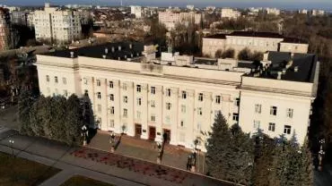 Жители Херсона уничтожили мемориал "Слава Украине"