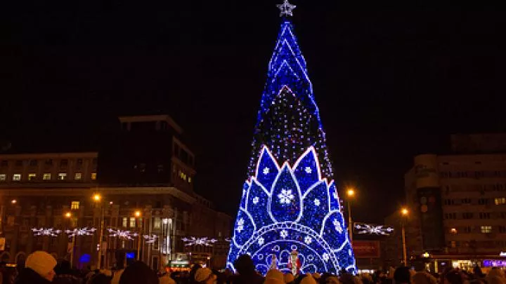 В ДНР голосуют за самую красивую новогоднюю ёлку