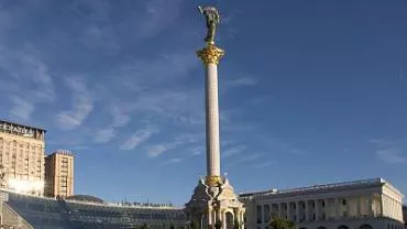 Горсовет Киева переименовал сквер "Дружбы с Москвой" в честь "героев Мариуполя"