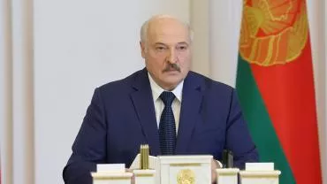 Лукашенко потребовал от Польши пропустить беженцев в Германию 