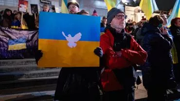 "Тряпку убрали!": Провокаторов с флагом Украины осадили на ассамблее ОБСЕ