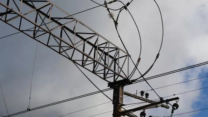 Неизвестные подорвали опоры ЛЭП под Брянском