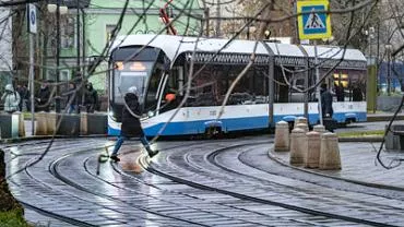 В Донецке из-за ДТП приостановили движение трамваев