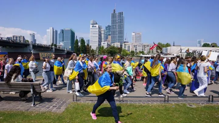 На Украине заблокировали банковские счета эвакуированных в Россию беженцев