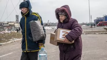 Донецкий фонд оказал помощь жителям Волновахи