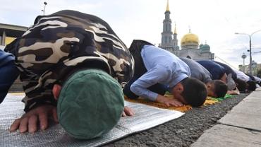 В Москве снесли нелегальную мечеть "Абу Бакр": Дагестанцы возмутились радостью русских