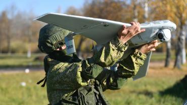 Цель №1 — аэродромы. Русские дроны совершили массированную атаку по военным объектам Украины