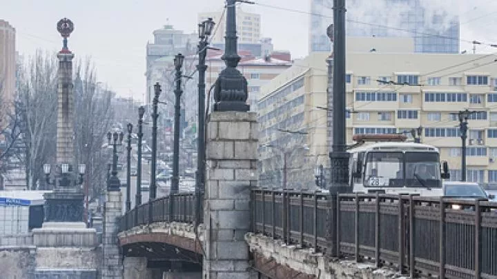 В ДНР рассказали, когда начнут восстанавливать мост через Кальмиус в Донецке 