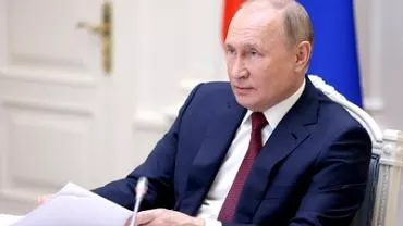 Путин подписал закон об увеличении МРОТ 