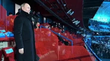 "Надо начинать знакомиться поближе": Путин пообщался с жителями Мариуполя