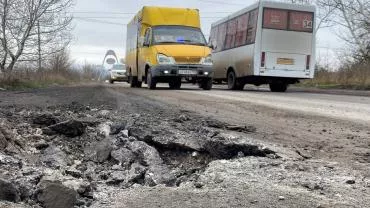 ВСУ обстреляли дорогу Макеевка-Ясиноватая, ранен мирный житель 