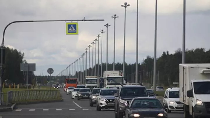 Жители Запорожья перекрыли Ореховскую трассу в знак протеста против действий Киева