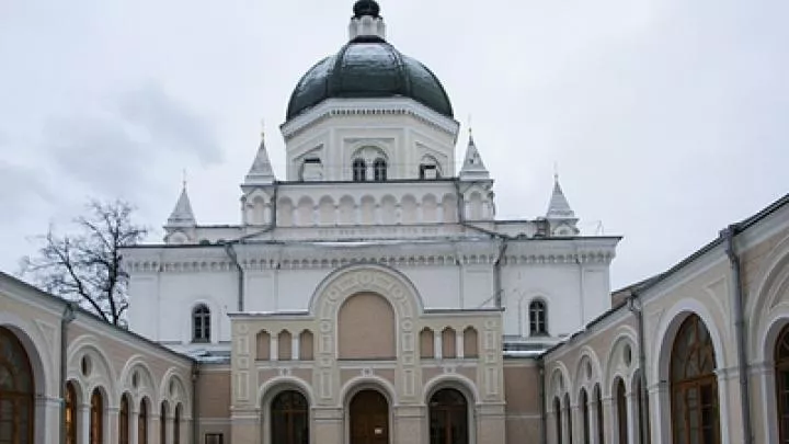 Под Хмельницком сторонники ПЦУ производят захват Свято-Успенского храма