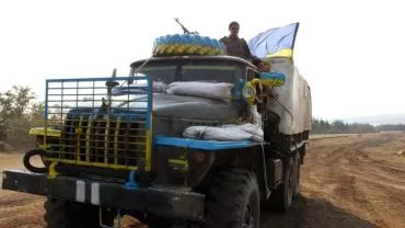 На полном ходу в дерево: в Донбассе в ДТП попал «Урал» с украинскими военнослужащими