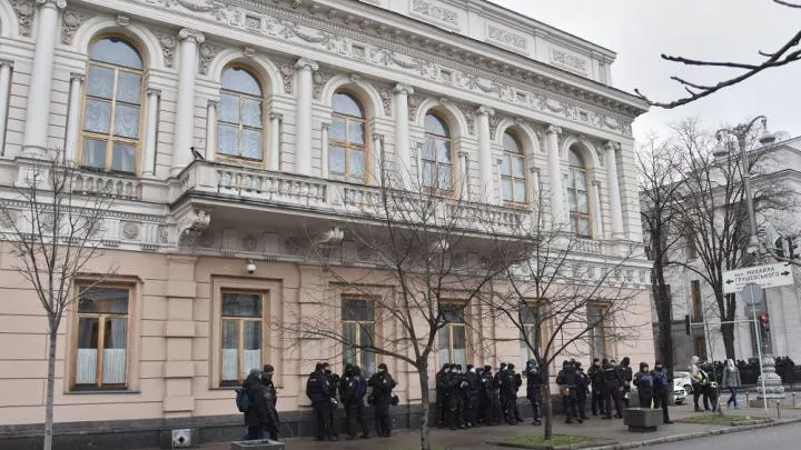 В Киеве проходят акции протеста с громкими призывами