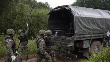 Сбежавший в Белоруссию польский солдат заявил об убийстве пытающихся помочь мигрантам волонтёров военными