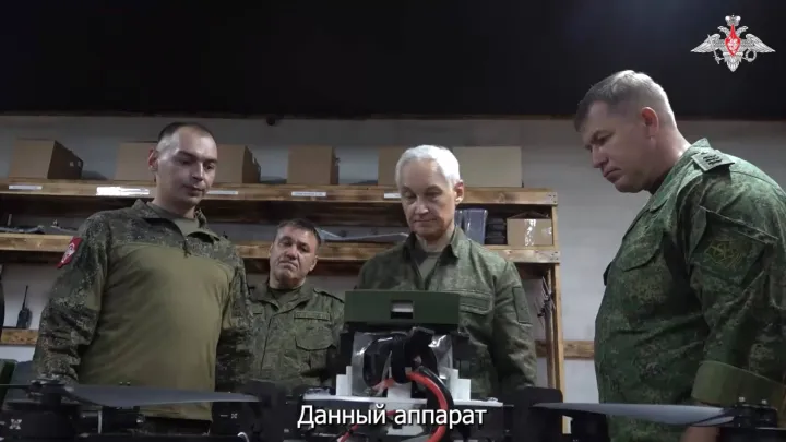 Можно было и про ржавые автоматы спросить: Белоусов разнёс командование группировки Центр? 