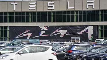 Котировки Tesla рухнули после предложения Маска оставить Крым России