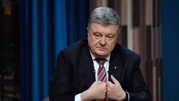 Порошенко пригрозил России наказанием за арест Навального