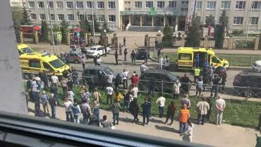 Девятиклассник устроил стрельбу в школе Санкт-Петербурга