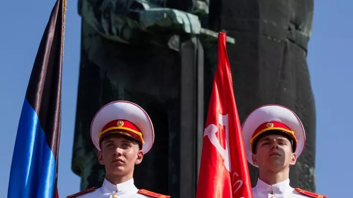 В Донецке открыли памятник Владимиру Жоге