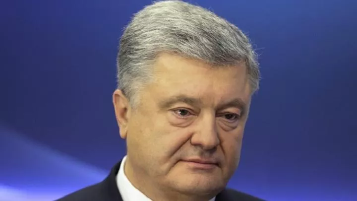 Порошенко пообещал вернуться на Украину в январе, не уточнив год