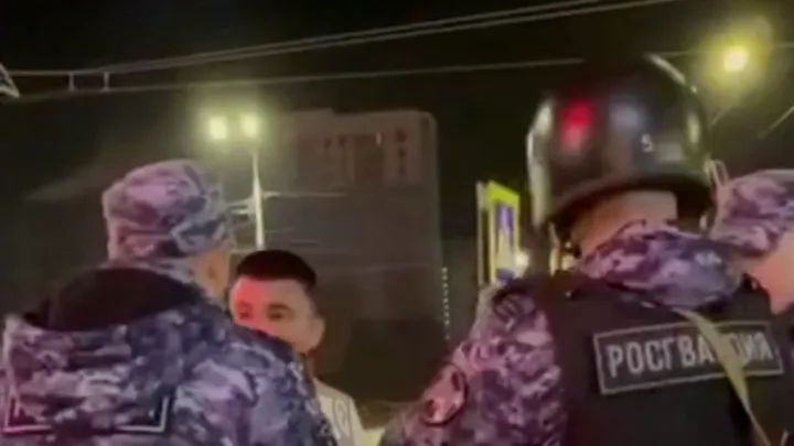 Кто на меня наезжал, уже давно не живёт: Угрожал росгвардейцам и остался безнаказанным. Колясников:  По ходу, дядя там реально решает