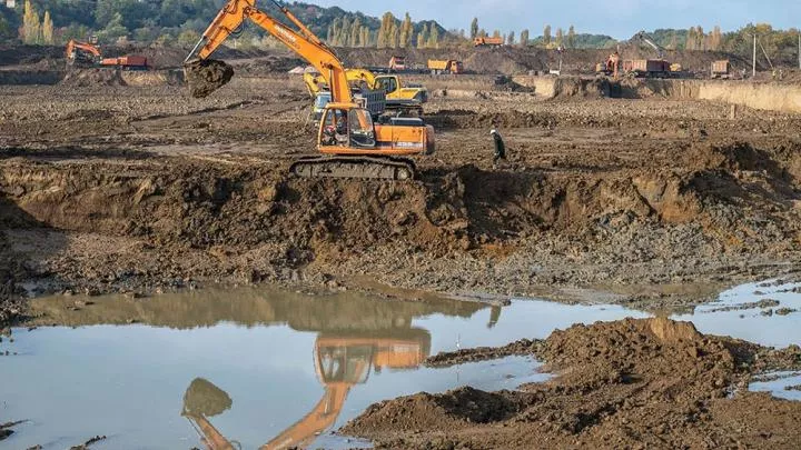 Водная «атака» Киева захлебнулась в Крыму, под прицелом — Донбасс…