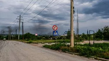 ВСУ обстреляли автомобили с журналистами в Донбассе. Есть пострадавшие