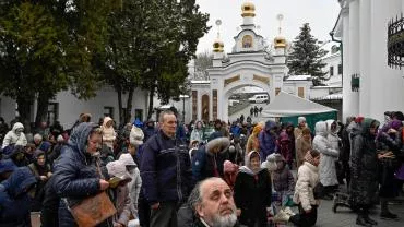 Лавра – санаторий для ВСУ, мощи не святые, Зеленский в роли Ноя: Религиозный сюр на Украине